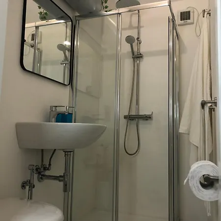 דירה House Vincent By World